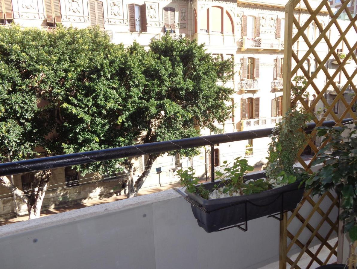 Chloe'S Rooms Cagliari Bagian luar foto