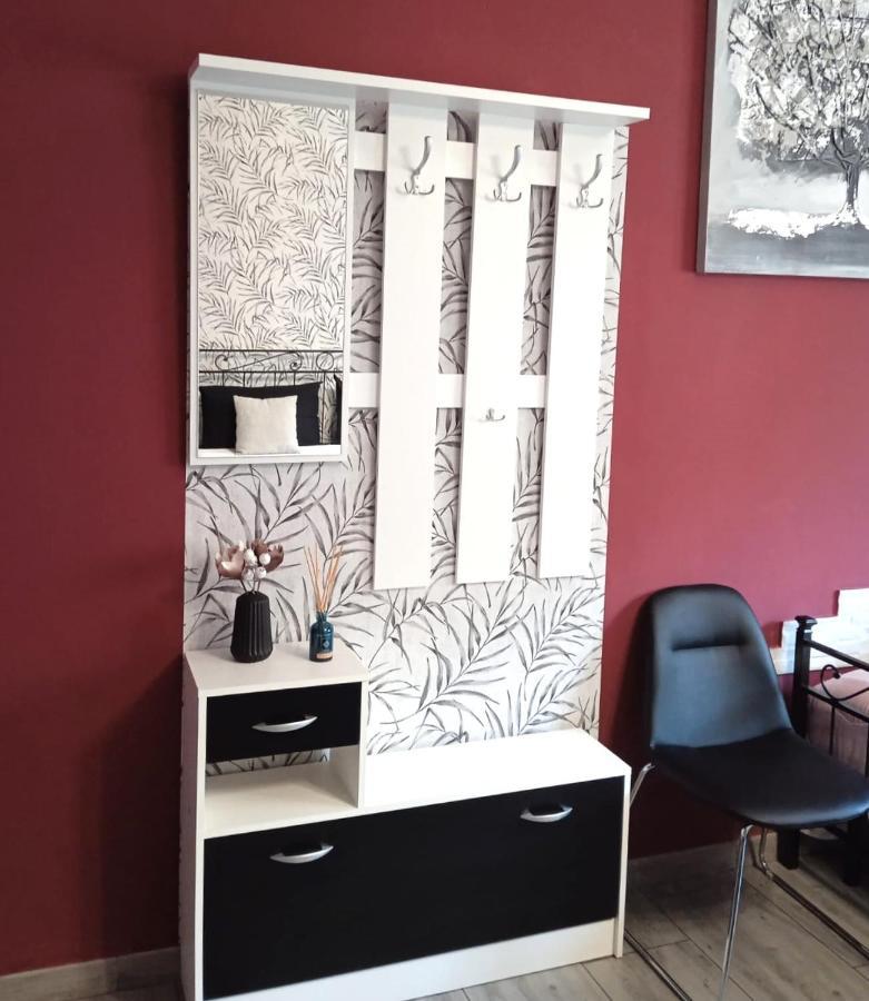 Chloe'S Rooms Cagliari Bagian luar foto