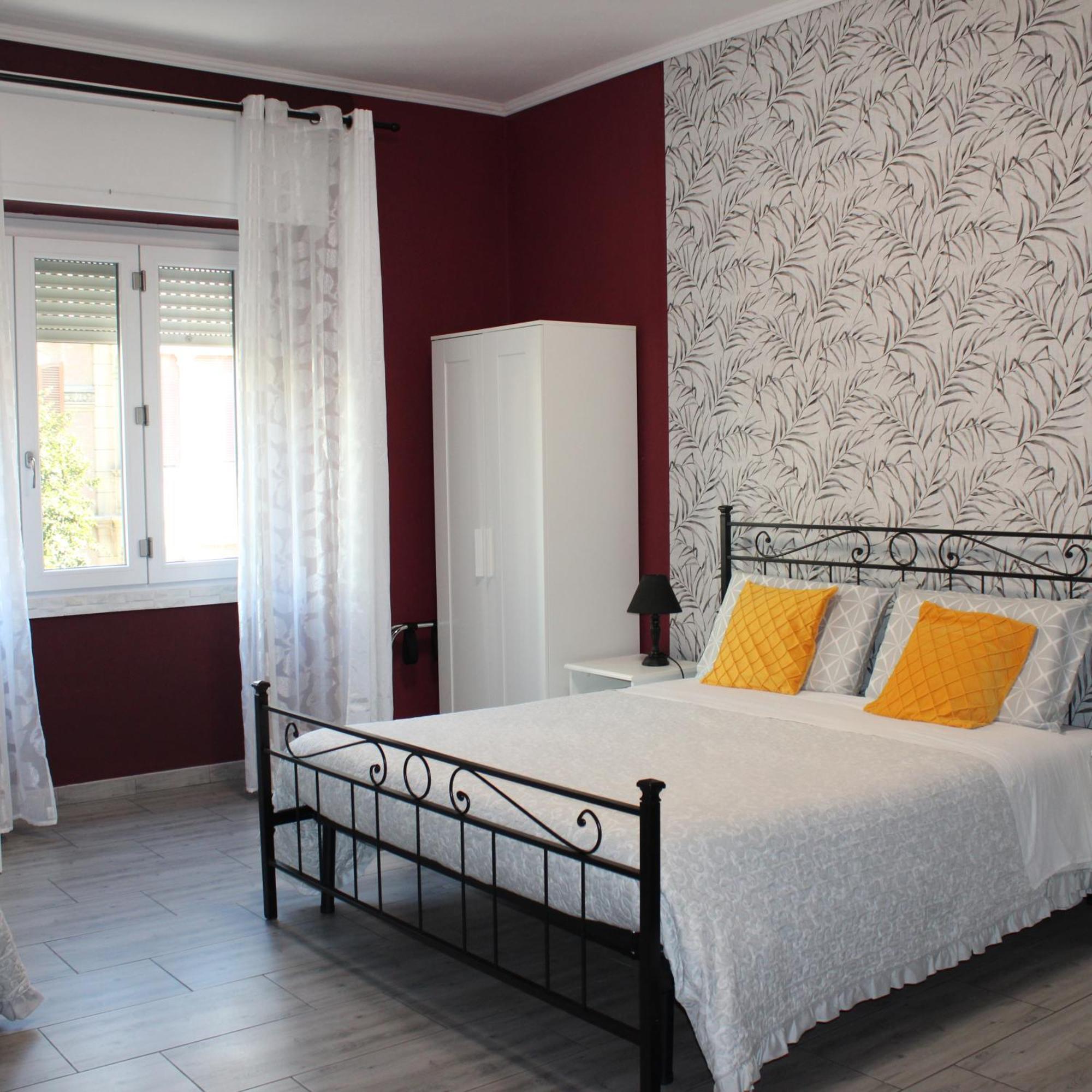 Chloe'S Rooms Cagliari Bagian luar foto
