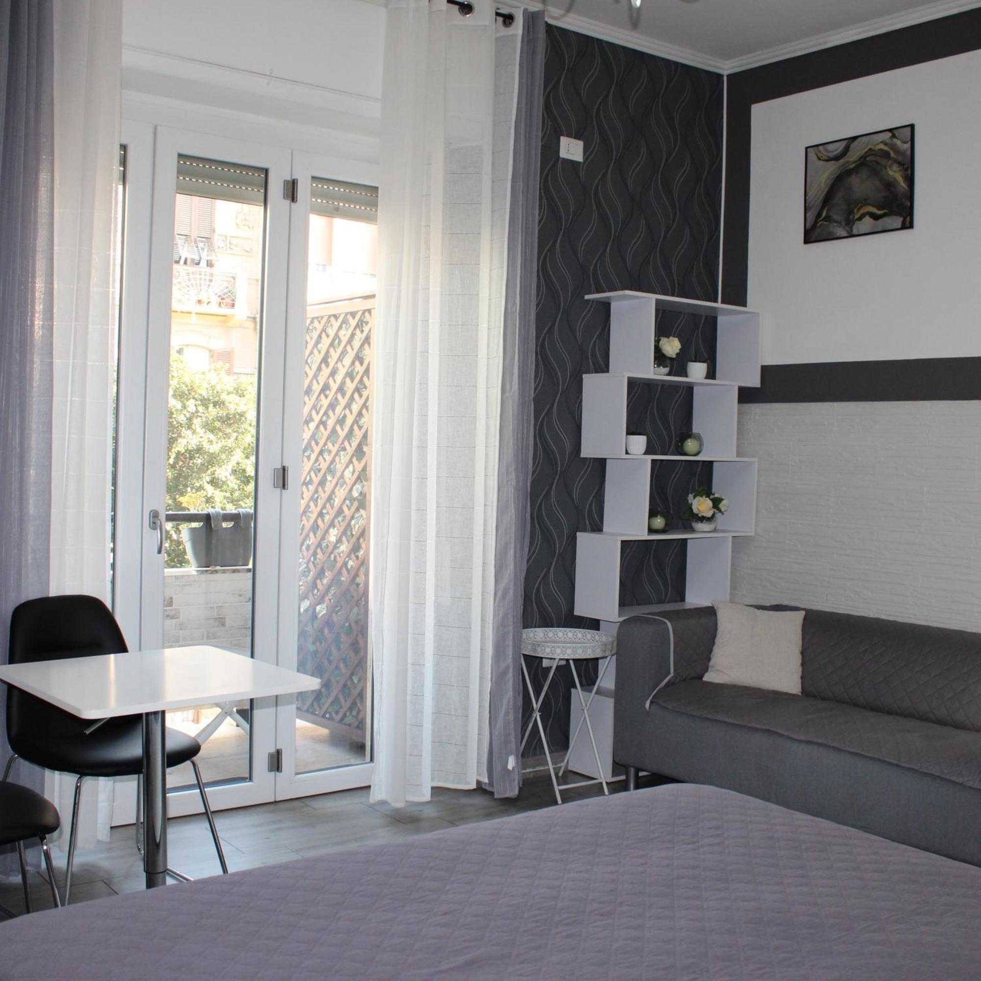 Chloe'S Rooms Cagliari Bagian luar foto